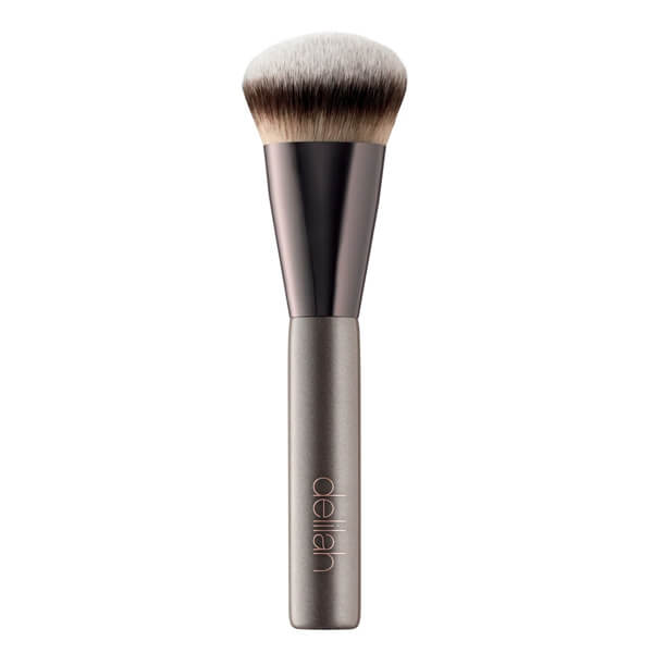 delilah Fuller Coverage Foundation Brush
